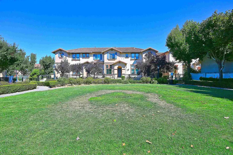 215 Santa Barbara St, San Pablo, CA 94806 - #3