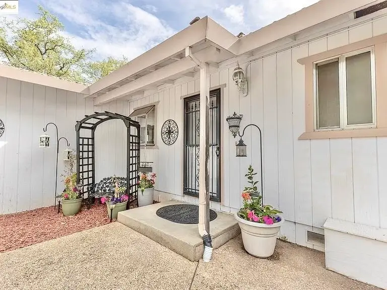 19846 Via Redonda, Sonora, CA 95370 - Image #3