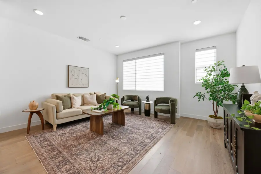 931 Edy Ln, Oakland, CA 94607 - Image #3