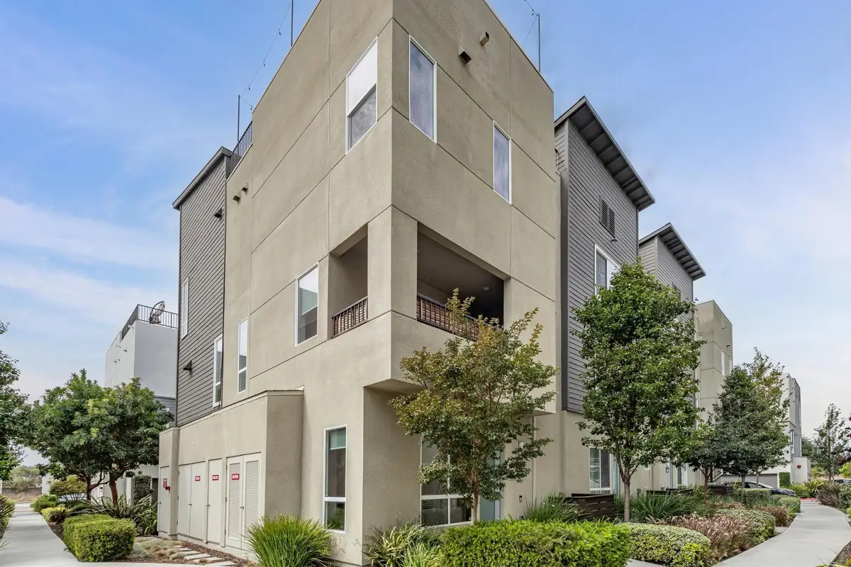 1426 Seawind Dr, Richmond, CA 94804 - Image #1