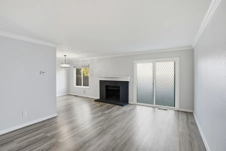 251 Shoreline Dr, Pittsburg, CA 94565 - Image #2