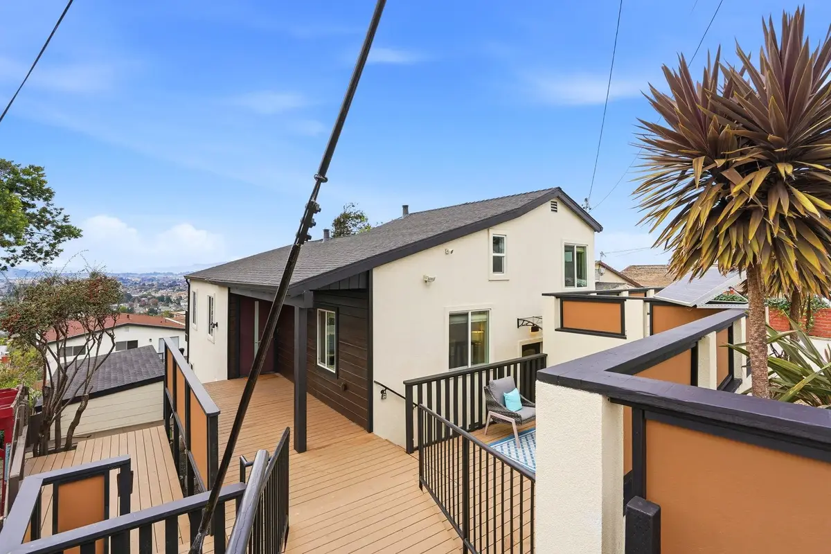 5950 Monterey Ave, Richmond, CA 94805 - Image #1