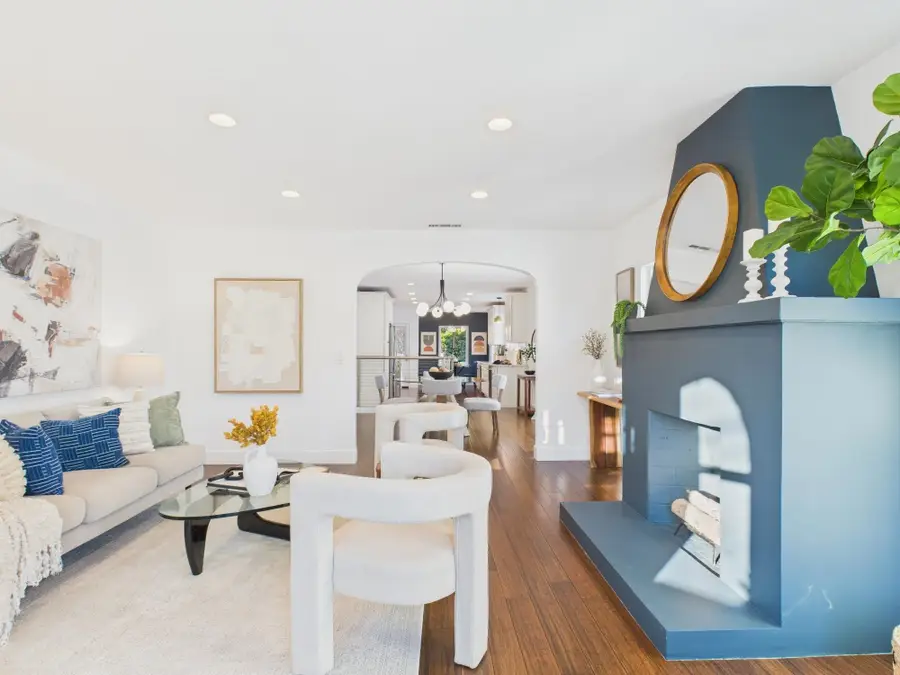 680 42nd St, Oakland, CA 94609 - Image #2