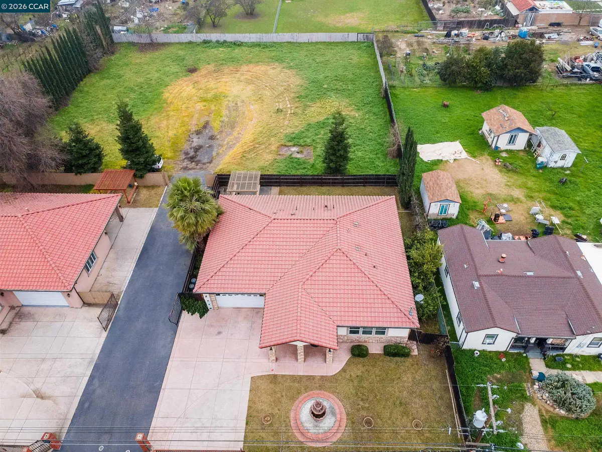 1031 Azusa St, Sacramento, CA 95833 - #1
