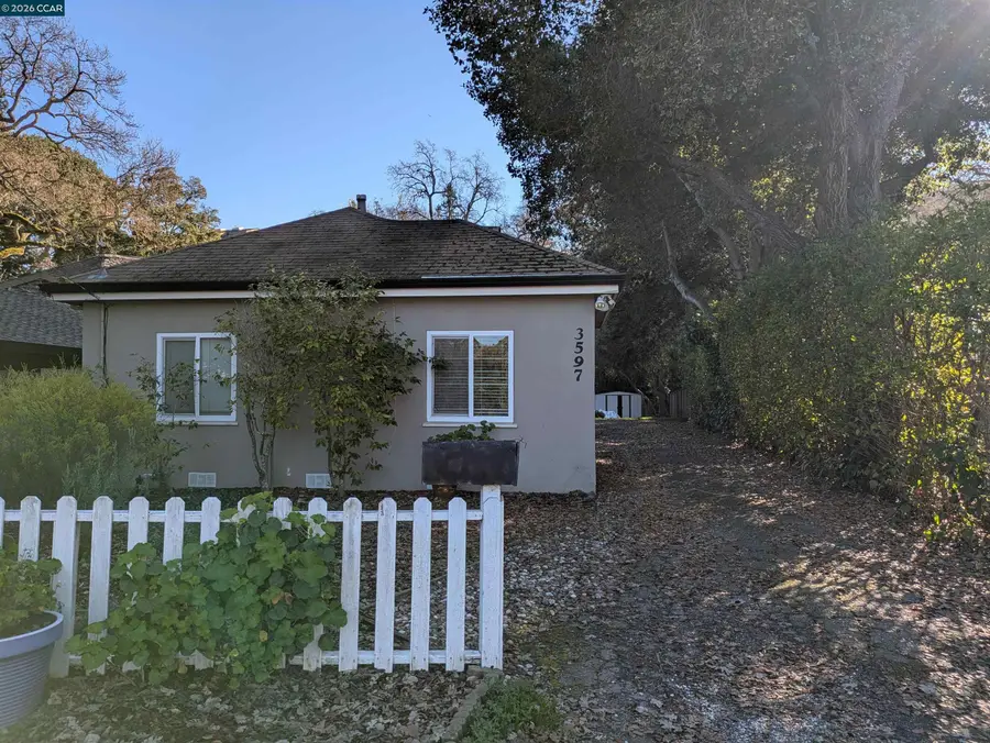 3597 Walnut St, Lafayette, CA 94549 - Image #2