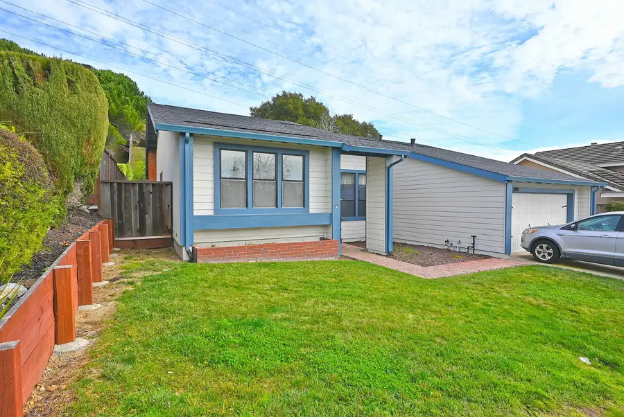 17764 Columbia Dr, Castro Valley, CA 94552 - Image #3