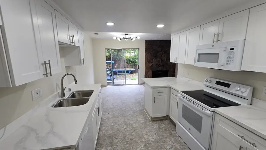 25321 Ironwood Ct, Hayward, CA 94545 - #2