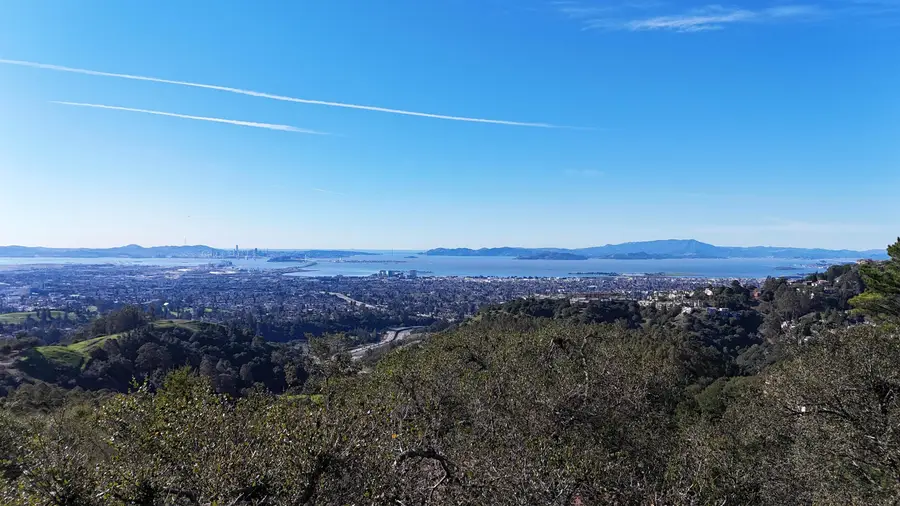 6108 Skyline Blvd, Oakland, CA 94611 - Image #2