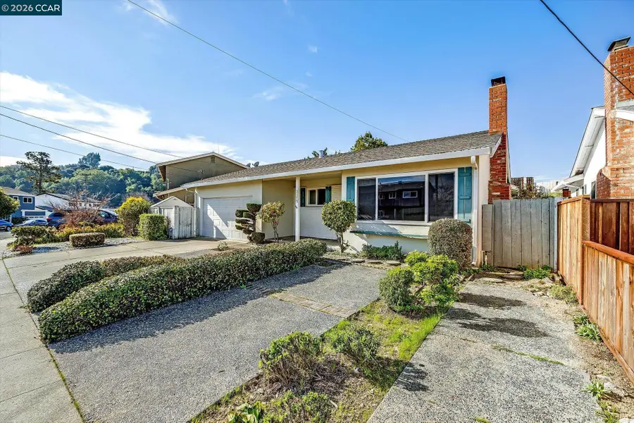 2075 Costa Ct, Pinole, CA 94564 - Image #3