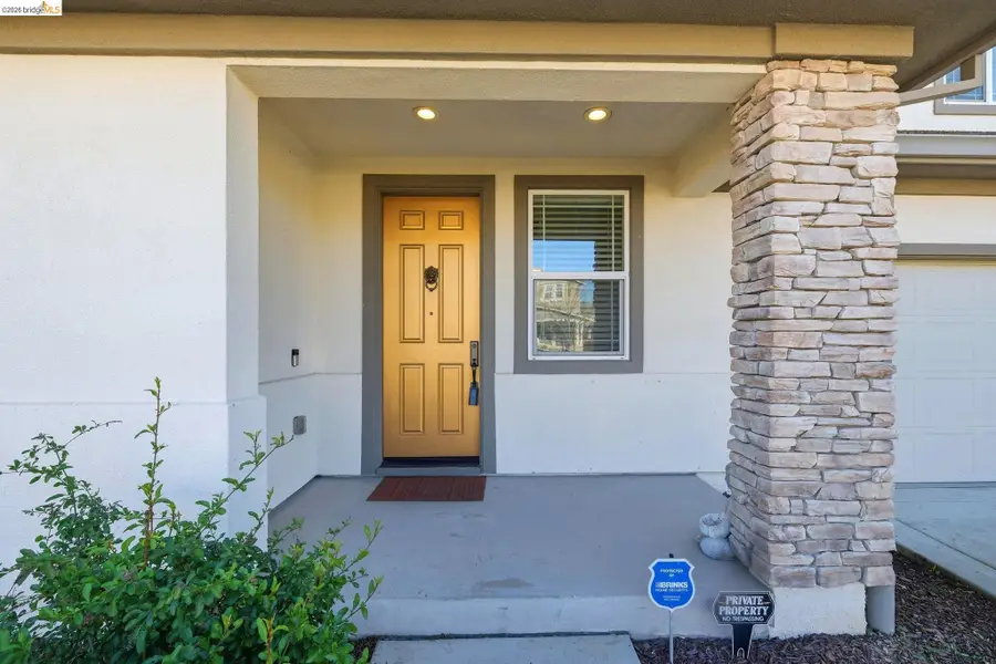 809 Bluestone Dr, Oakley, CA 94561 - #2