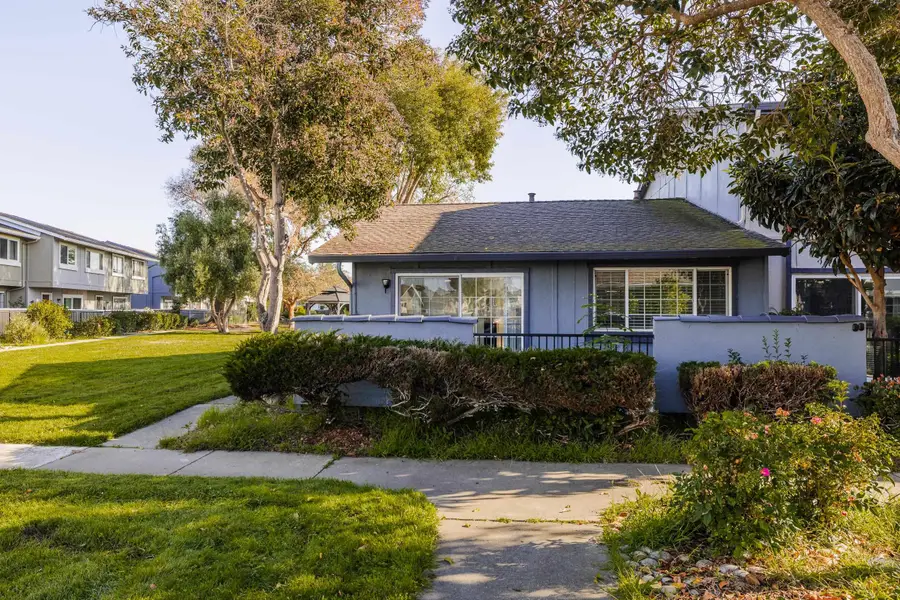 4262 Las Feliz Ct, Union City, CA 94587 - Image #3