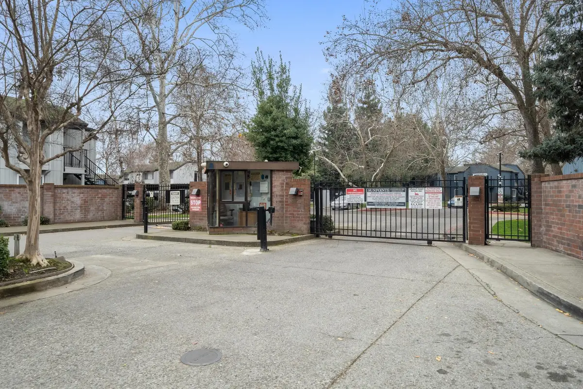 3591 Quail Lakes Dr #21, Stockton, CA 95207 - Image #1