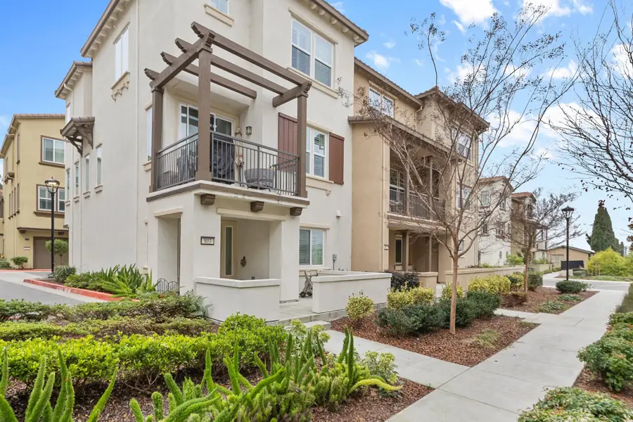 16330 Ridgehaven Dr #UNIT 802, Castro Valley, CA 94578 - Image #2
