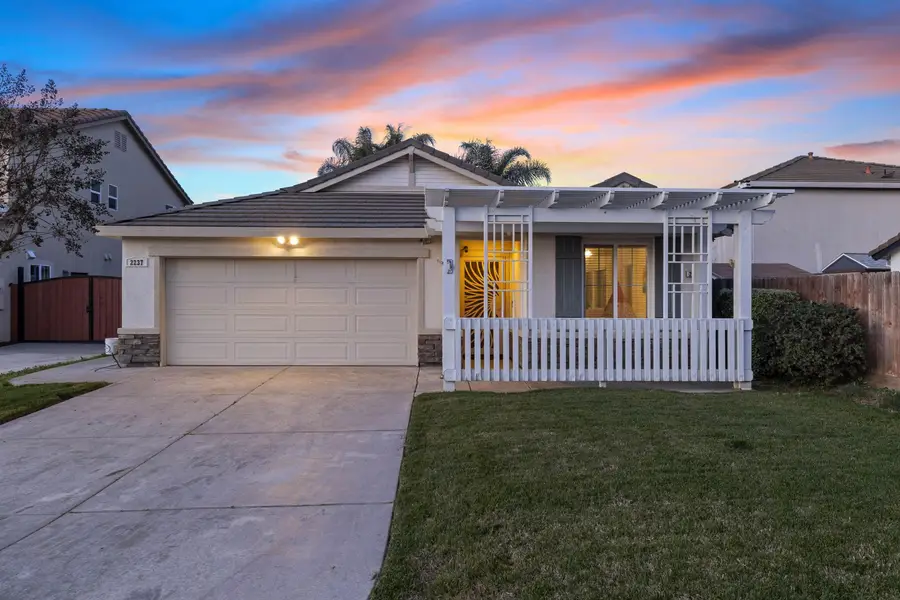 2237 Clock Tower Ct, Riverbank, CA 95367 - Image #2