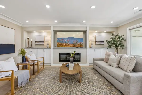 2101 Golden Rain Road #11, Walnut Creek, CA 94595