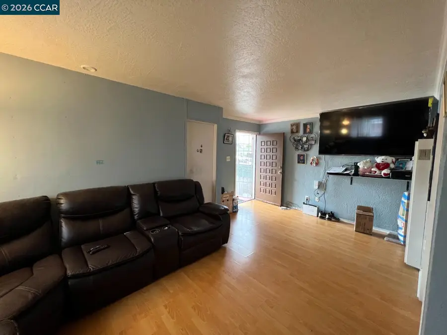 6241 Bromley Ave, Oakland, CA 94621 - #3