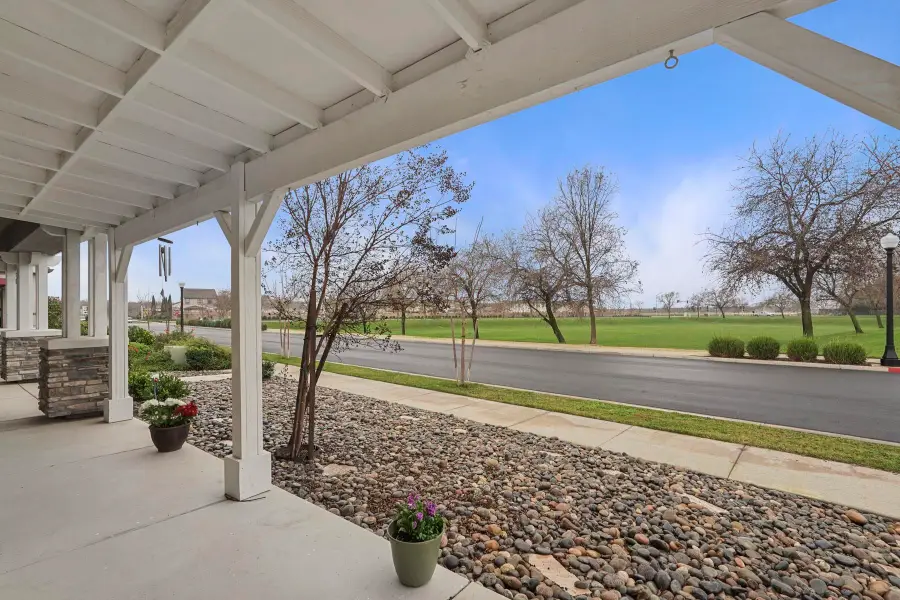 563 Bascule Dr, Oakdale, CA 95361 - Image #2