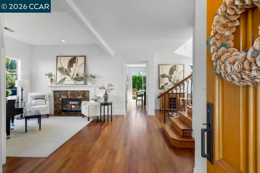 1086 Vista Pointe Cir, San Ramon, CA 94582 - Image #2