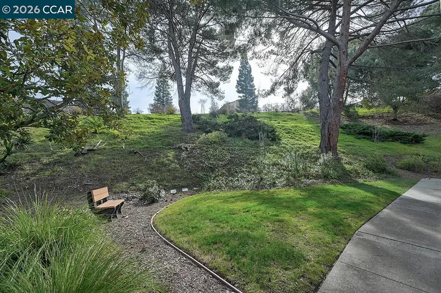 1641 Canyonwood Ct #3, Walnut Creek, CA 94595 - Image #2