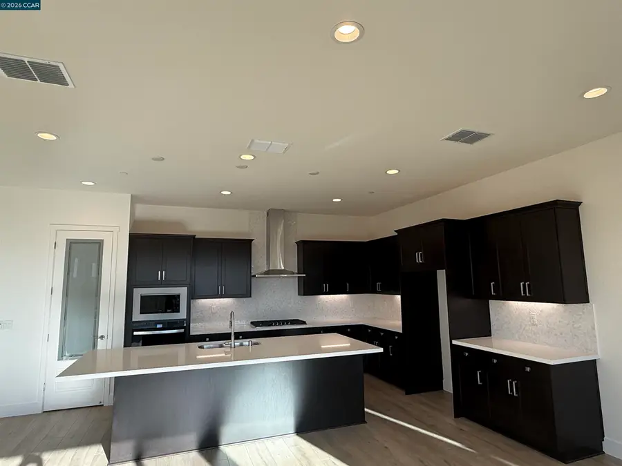 17479 Bushwick Lane, Lathrop, CA 95330 - Image #3