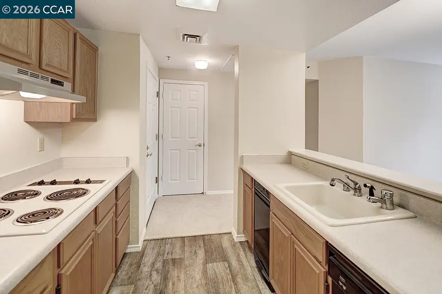 1840 Tice Creek Dr #2312, Walnut Creek, CA 94595 - Image #3