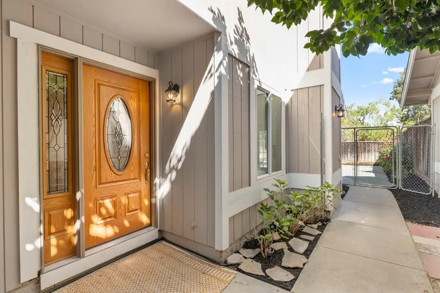 215 Mavis Dr, Pleasanton, CA 94566 - #2