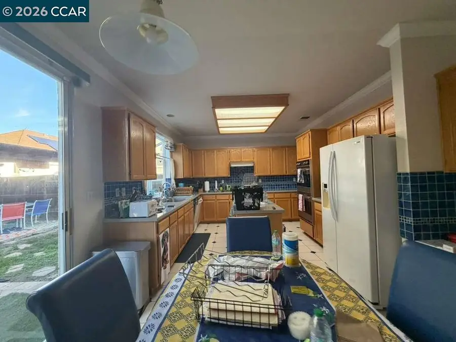 4 Deer Hill Ct, Pittsburg, CA 94565 - #2