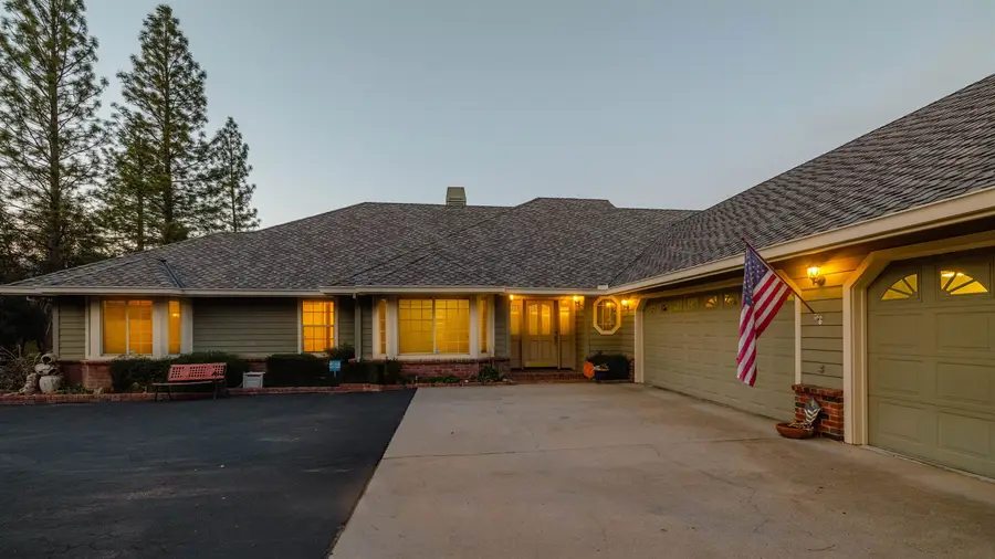 14186 Stanton Circle, Sonora, CA 95370 - Image #3