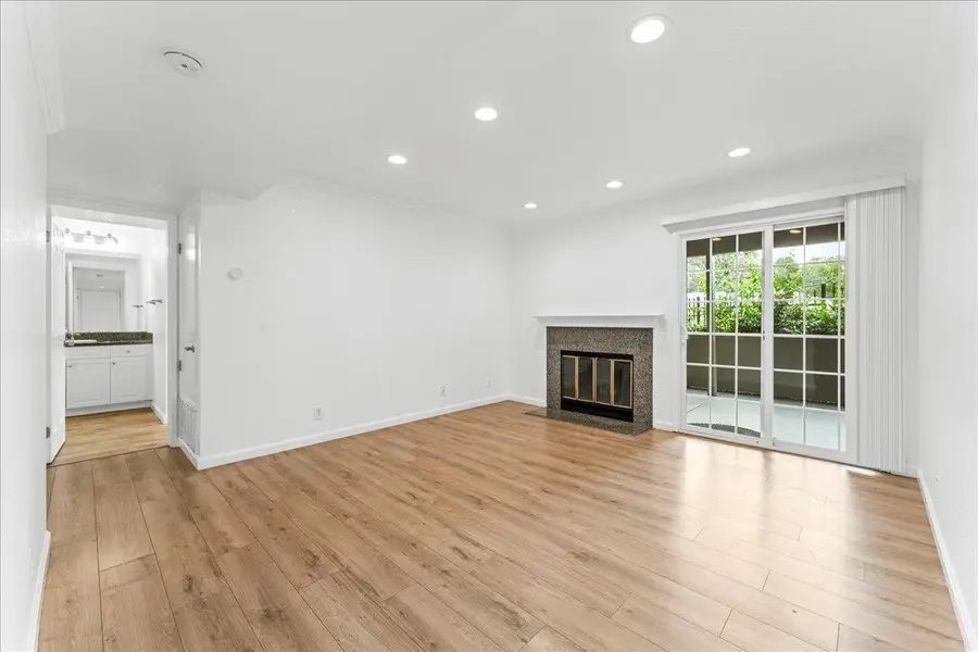 630 Canyon Oaks Dr #C, Oakland, CA 94605 - Image #2