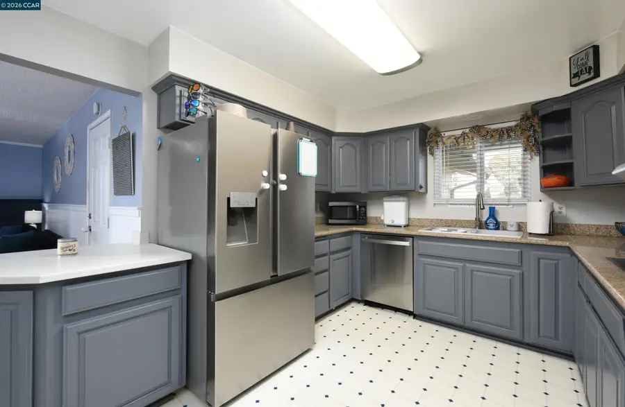 1337 Avon Way, Fairfield, CA 94533 - #2