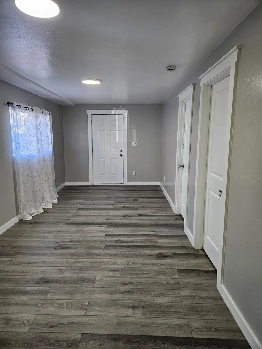 2745 E 10th St, Oakland, CA 94601 - Image #2