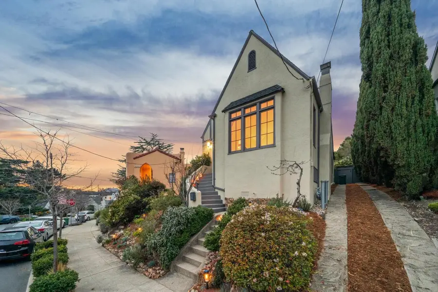 4107 Lyman Rd, Oakland, CA 94602 - #3