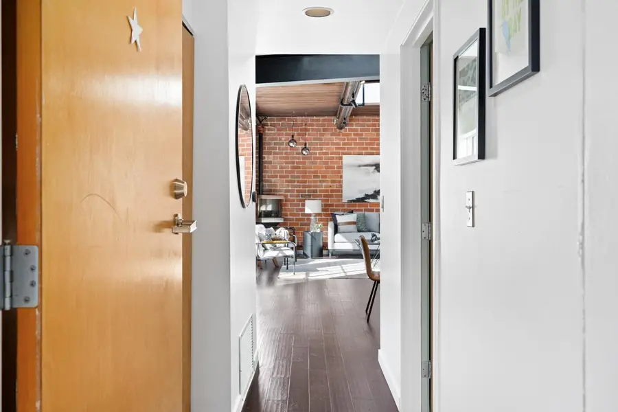 1250 Powell St #10, Emeryville, CA 94608 - #2