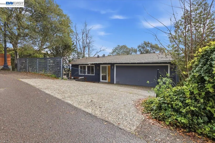 6130 Harbord Dr, Oakland, CA 94611 - #3