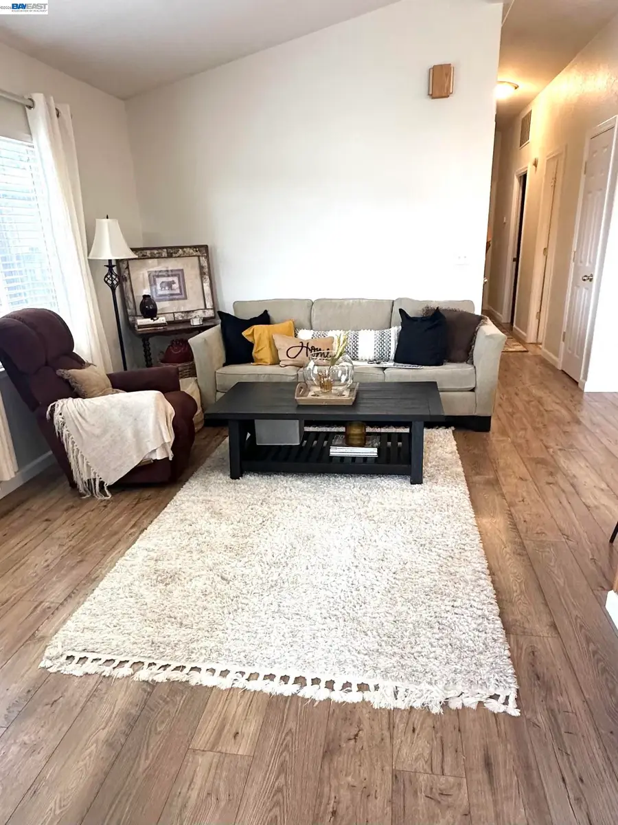 884 Sungold Cir #123, Livermore, CA 94551 - #3