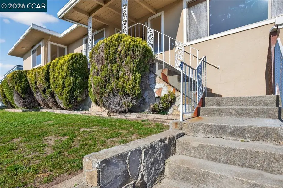 1374 Santa Clara Street, Richmond, CA 94804 - #2