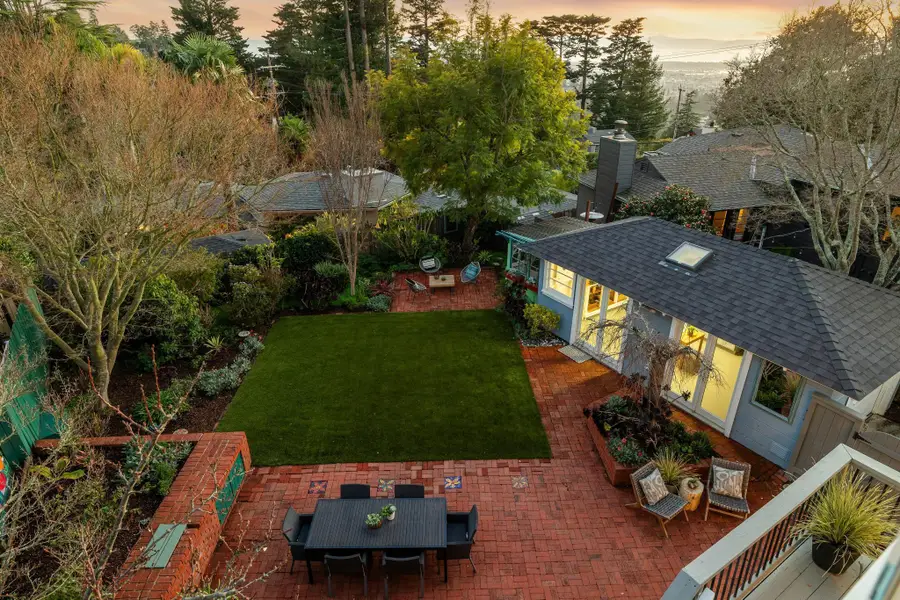 6254 Girvin Drive, Oakland, CA 94611 - #2