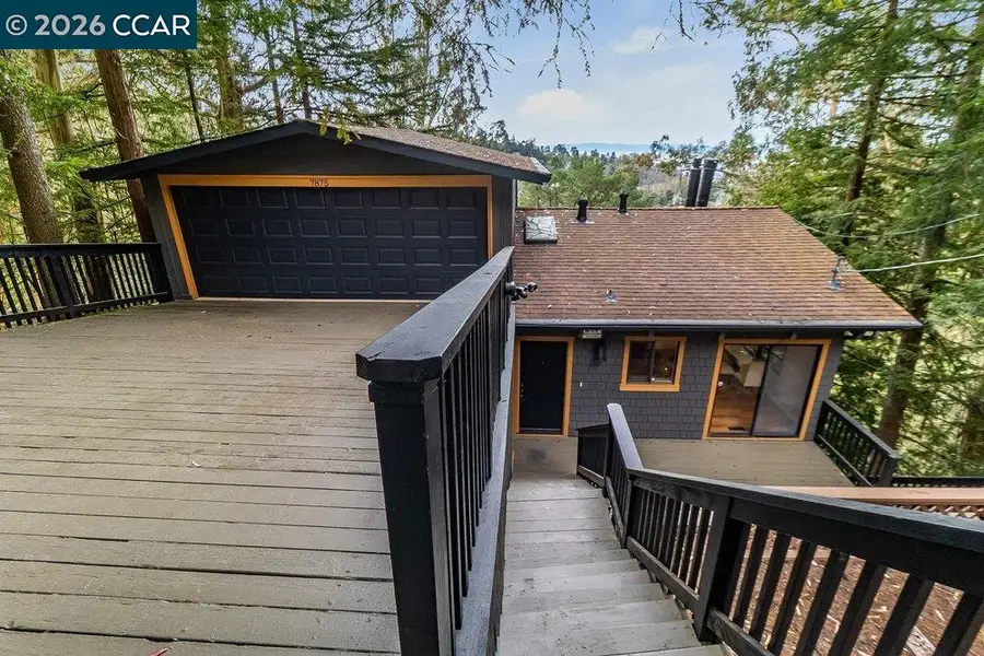 7875 Skyline Blvd, Oakland, CA 94611 - #3