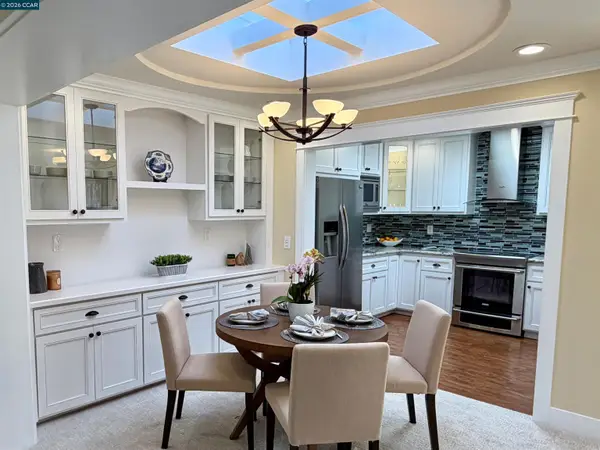 1332 Running Springs Rd #1, Walnut Creek, CA 94595