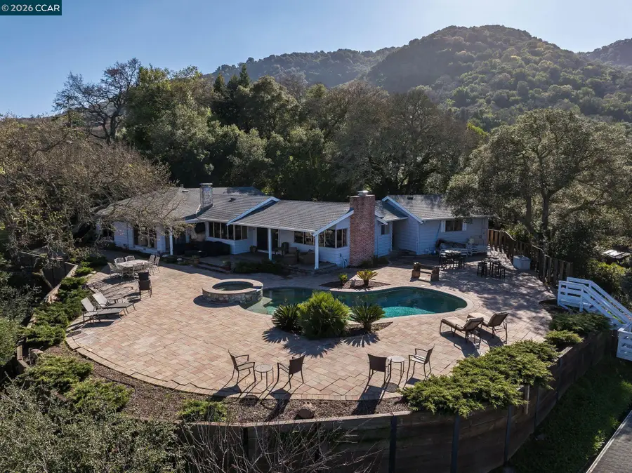 300 Oak View Ter, Danville, CA 94526 - #2