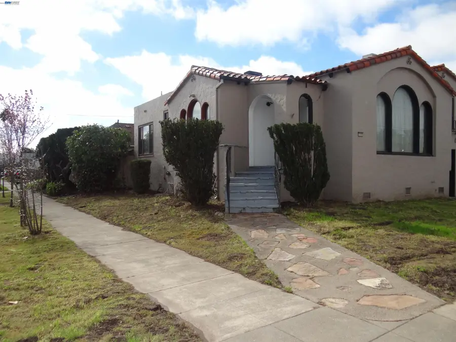 596 Walnut St, San Bruno, CA 94066 - #3