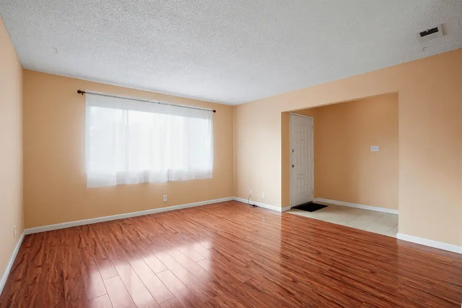 1040 Mohr Ln #A, Concord, CA 94518 - #3