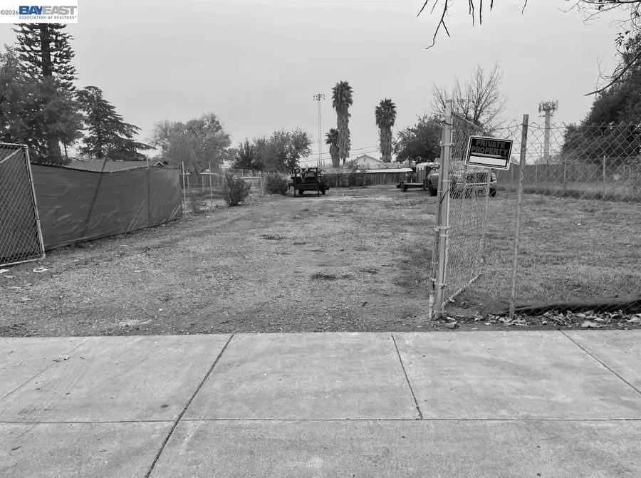 522 W Grant Line Rd, Tracy, CA 95376 - #2