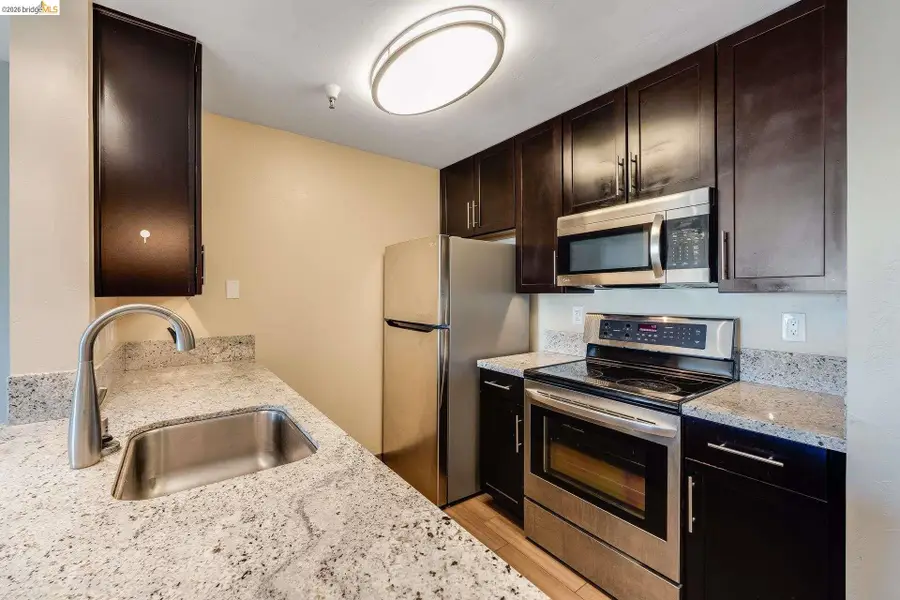 6400 Christie Ave #2410, Emeryville, CA 94608 - #3