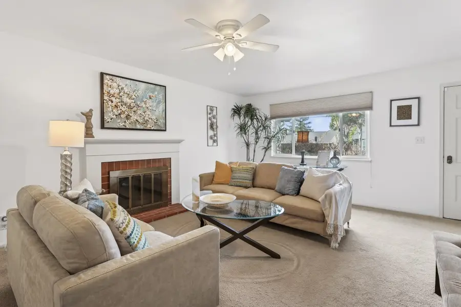 22079 Queen St, Castro Valley, CA 94546 - #3