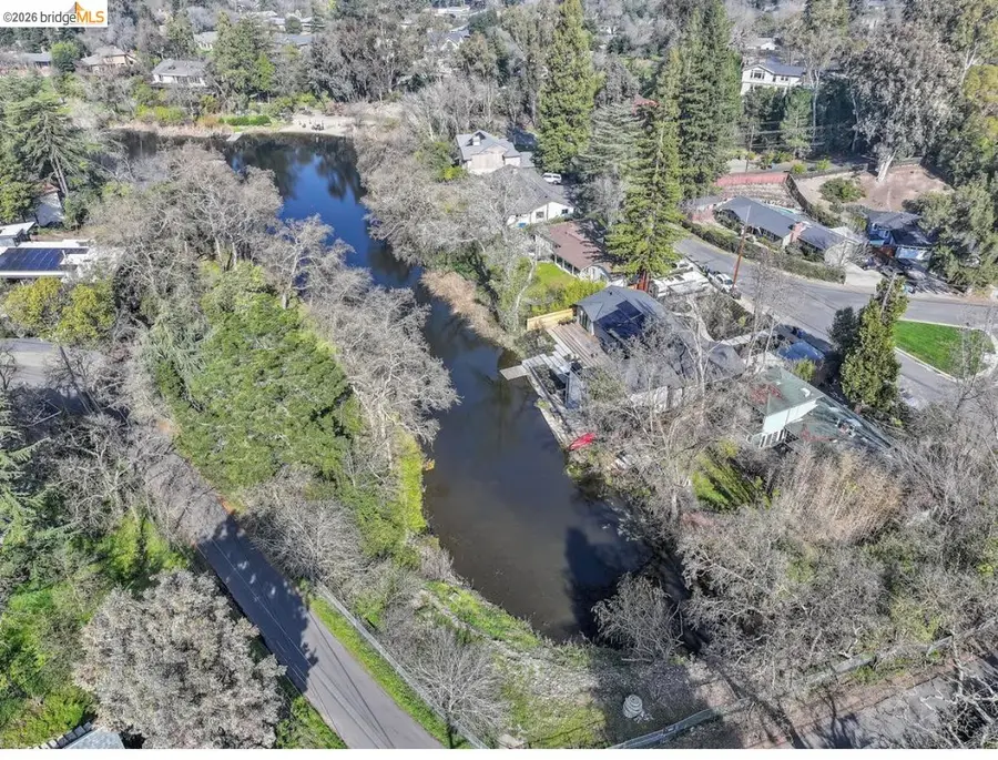 558 Lakewood Cir, Walnut Creek, CA 94598 - #2