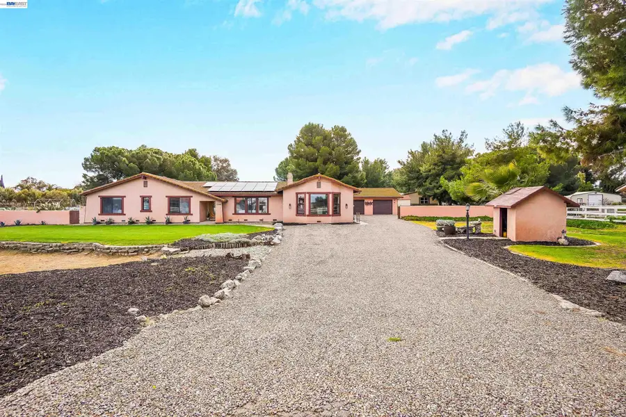 15948 Redondo Dr, Tracy, CA 95304 - #2