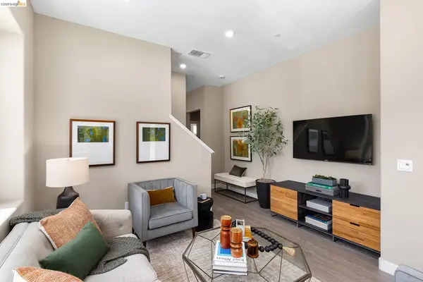 28968 Parkridge Loop #117, Hayward, CA 94544