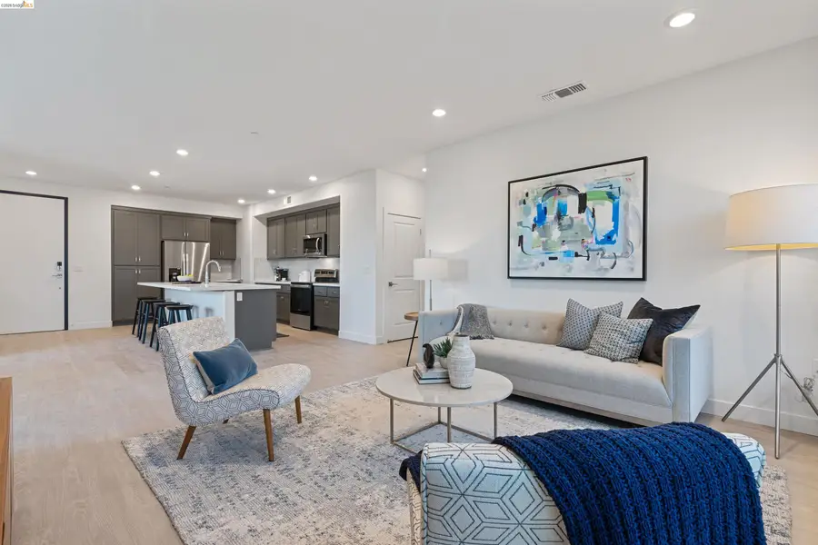 500 Somi Ct #301, Hayward, CA 94544 - #2