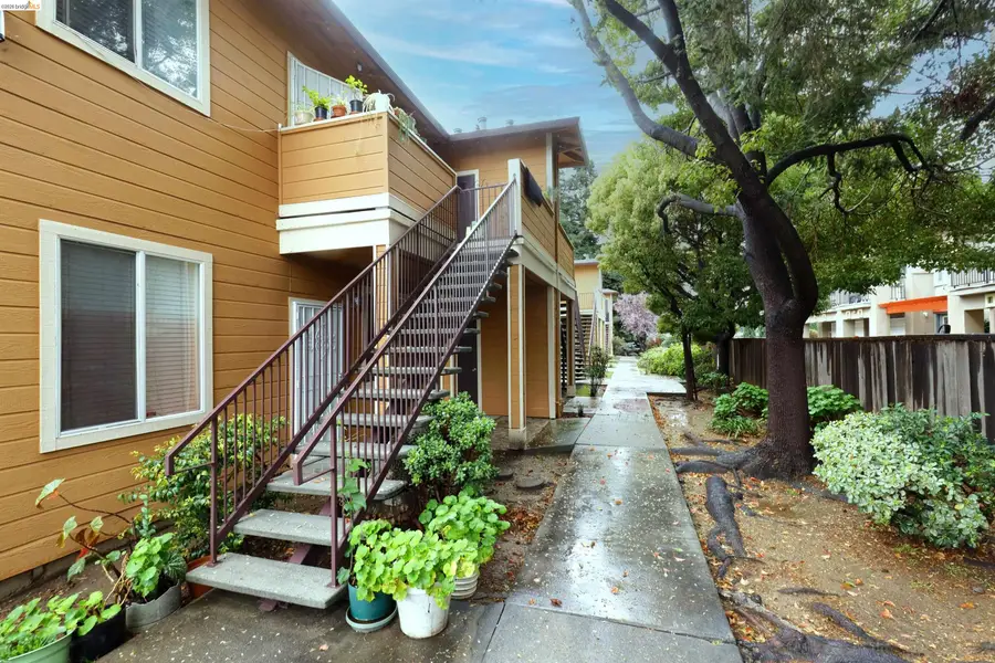 10 Leighty Ct #5, Hayward, CA 94541 - #3